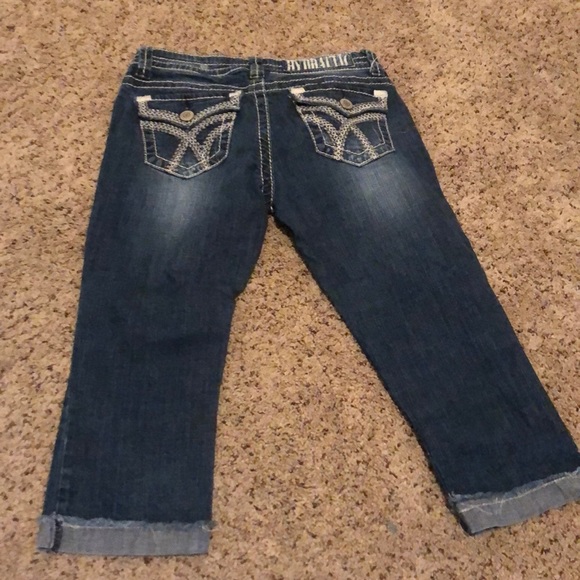 Capris - Picture 2 of 3